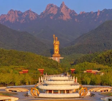 航拍九华山地藏菩萨视频