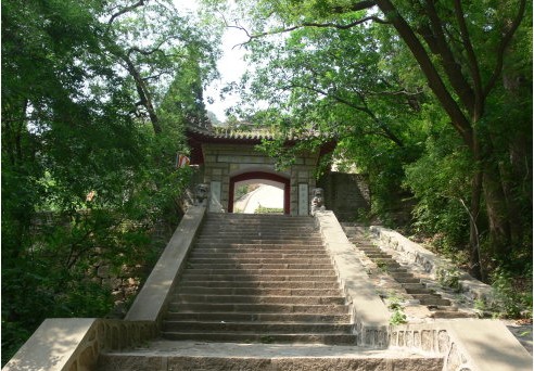 鞍山祖越寺 