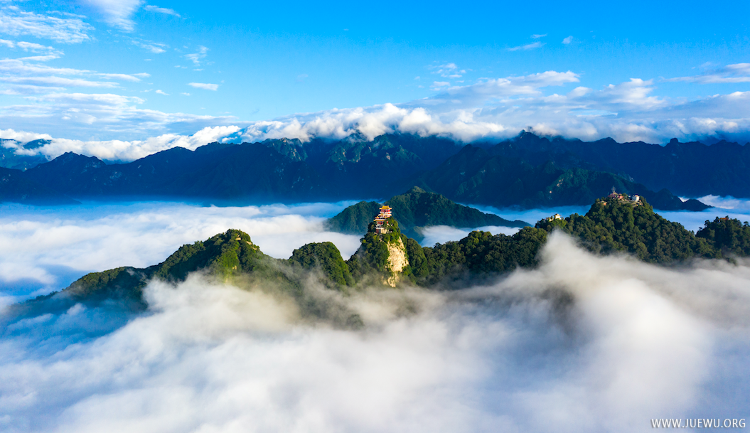 西安秦岭终南神秀南五台：灵应台，耸立在