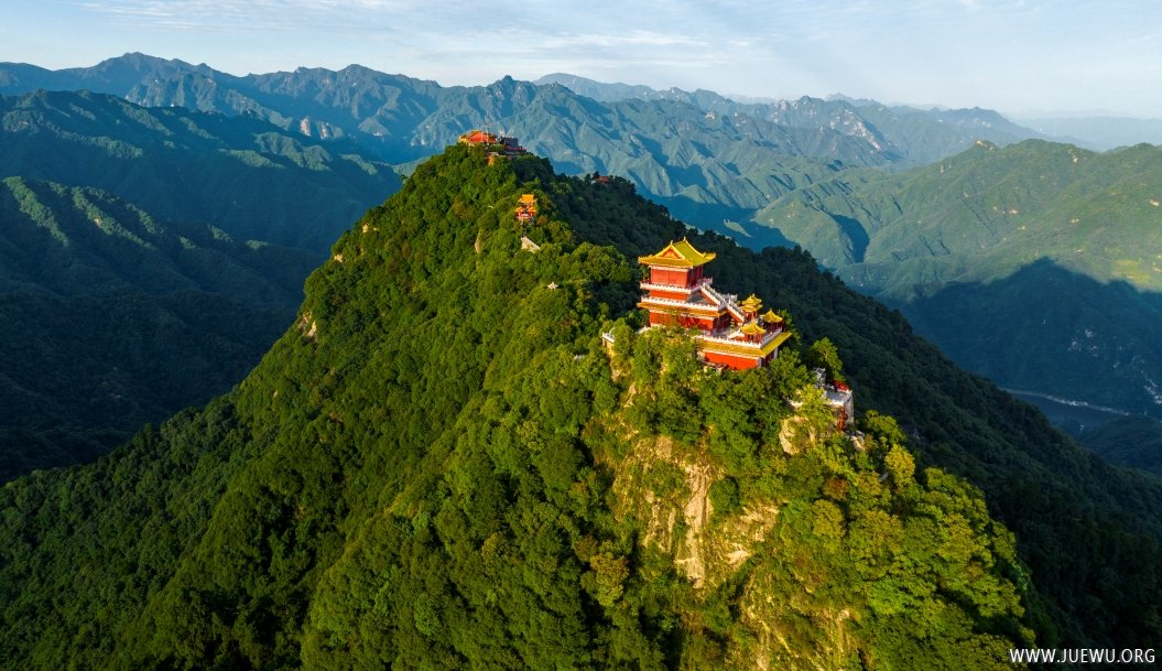 终南神秀南五台 -灵应台，耸立在云端之上